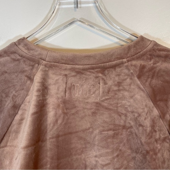 UGG Beckner Cropped Sweatshirt Long Sleeve Cropped Crewneck Velvet Plush XL - Picture 11 of 12